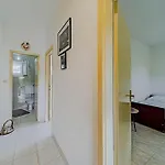 Feriehus Nice Home In Zrnovo With House Sea View Zrnovo