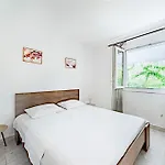 Nice Home In Zrnovo With House Sea View