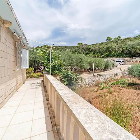 Holiday home 4 Bedroom Stunning In