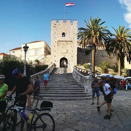 Dom wakacyjny Gorgeous In Zrnovo